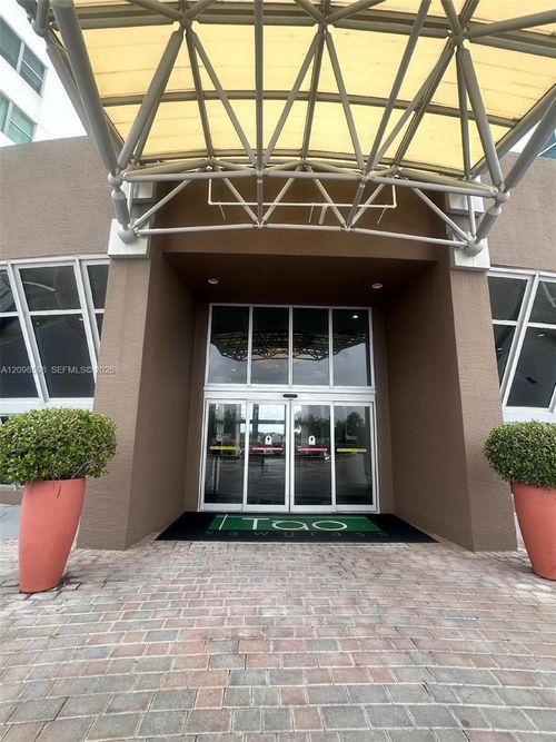 1502n-2641 N Flamingo Rd, Plantation, FL, 33323-1741 | Card Image