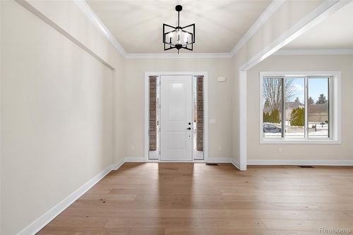 35542 Addison Dr, New Baltimore, MI, 48047-5857 | Card Image