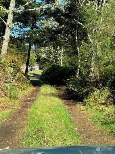 Entrance to lot | Image 1