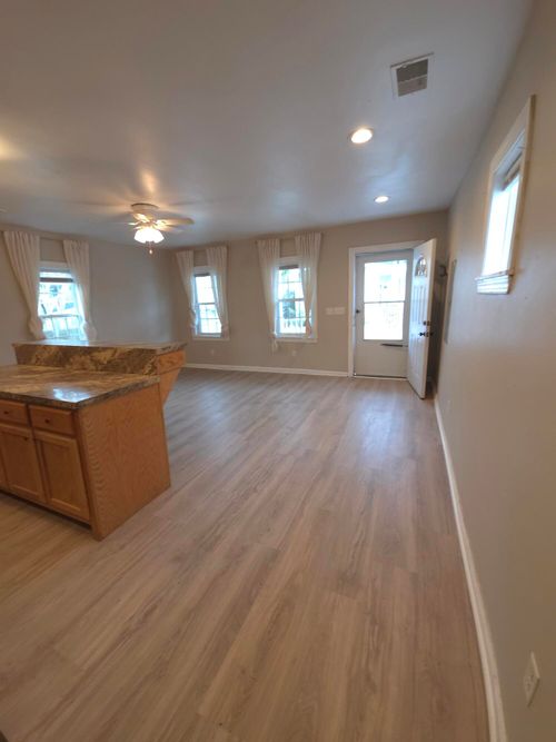 7 Homel Pl, Charleston, SC, 29403-4153 | Card Image