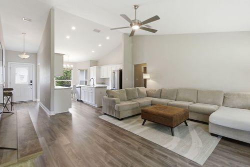 5624 Charter Cir, GULF BREEZE, FL, 32563-8660 | Card Image
