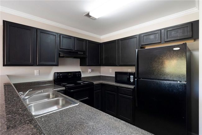 100 Avalon Dr, Condo with 2 bedrooms, 3 bathrooms and 1 parking in Calhoun GA | Image 9