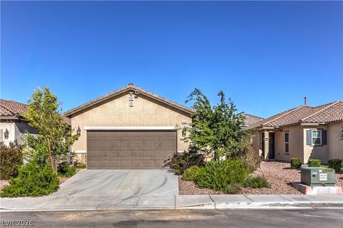 8840 Quarterhorse Ln, Las Vegas, NV, 89148-2522 | Card Image