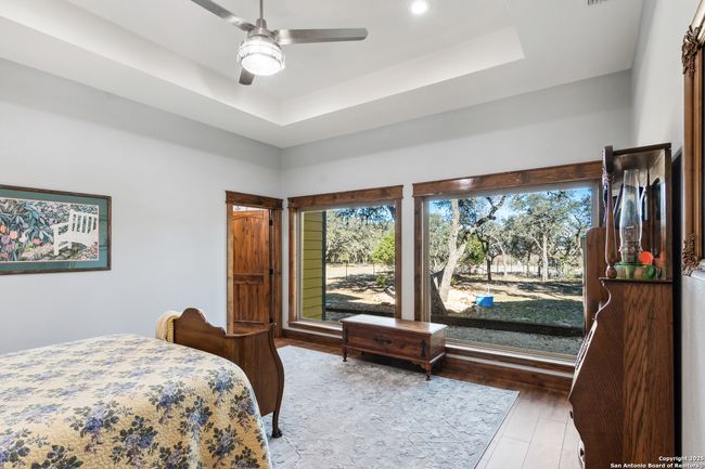 381 Camino Primero, House other with 3 bedrooms, 2 bathrooms and null parking in Leakey TX | Image 29