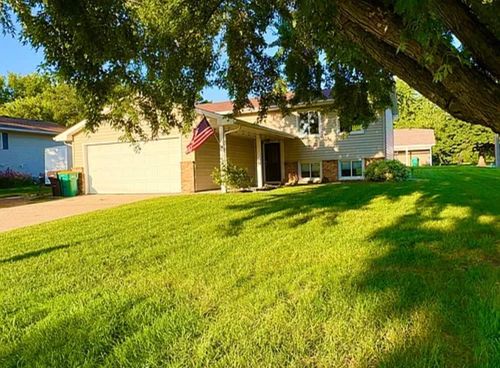 1902 Brookside Dr, Albert Lea, MN, 56007-2141 | Card Image