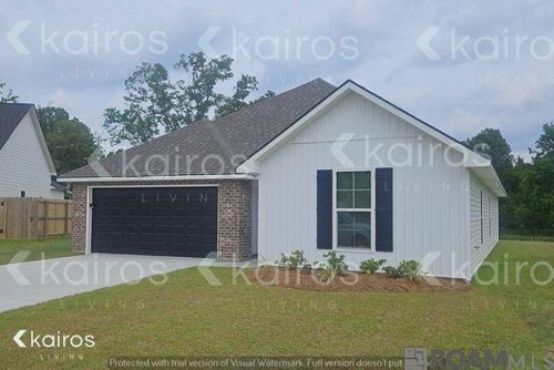 13709 Pinyon Dr, Denham Springs, LA, 70726-8846 | Card Image