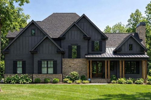 26 Gentry Bnd, Poughkeepsie, NY, 12603-4267 | Card Image