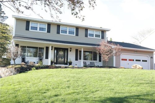 4901 Edgeworth Dr, Manlius, NY, 13104-2108 | Card Image