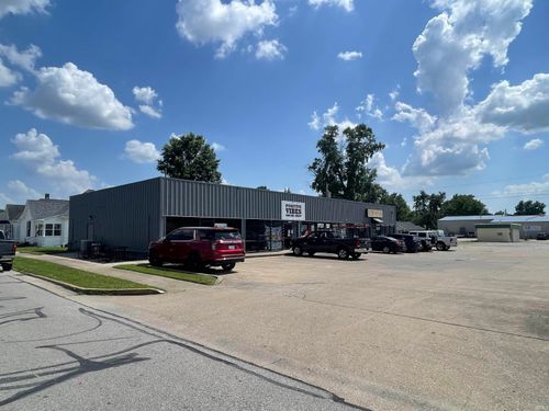 2019 N 6th St, Vincennes, IN, 47591-3505 | Card Image