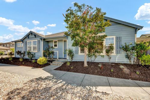2782 Cumberland St, Santa Rosa, CA, 95407-4210 | Card Image