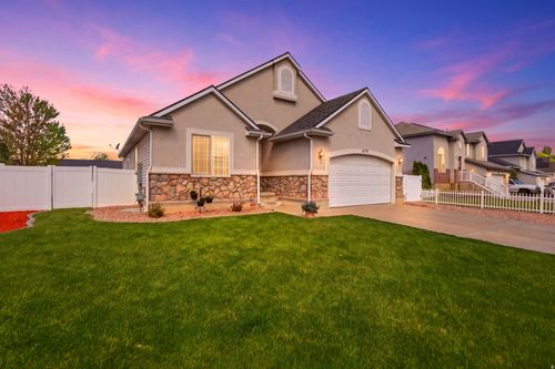 1379 2530, Clinton, UT, 84015-5813 | Card Image