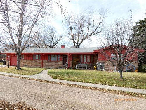 1117 E 8th St, Cozad, NE, 69130-2308 | Card Image