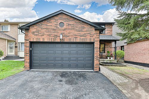 35 Buchanan Cres, Aurora, ON, L4G5K4 | Card Image