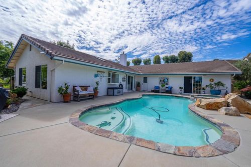13995 Whispering Meadows Ln, Jamul, CA, 91935 | Card Image