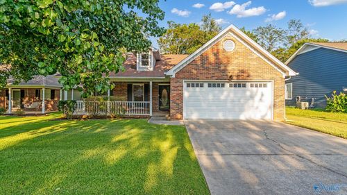 217 Shadowbrook Ln Ne, Huntsville, AL, 35811-8204 | Card Image