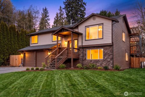 2431 110th Dr Se, Lake Stevens, WA, 98258-5175 | Card Image
