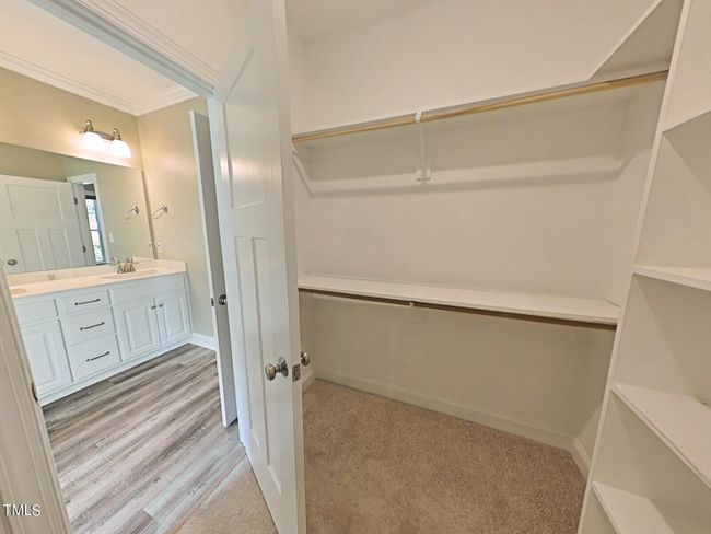 Walk In Closet | Image 9