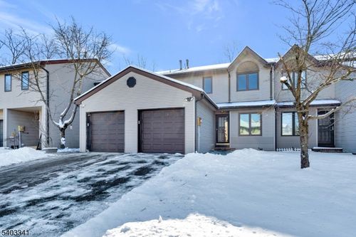 6 Dogwood Cir, Flemington, NJ, 08822-3029 | Card Image