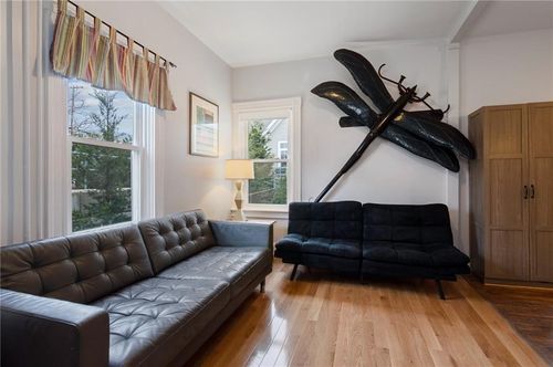 1-35 Brewer St, Newport, RI, 02840-3479 | Card Image