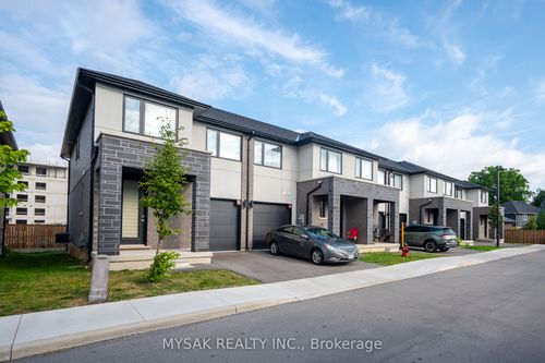 13-166 Mount Albion Rd, Hamilton, ON, L8K5S8 | Card Image