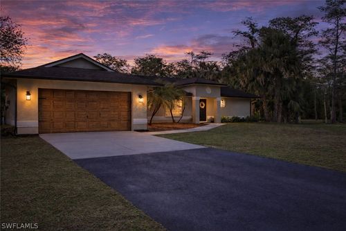 99 19th St Nw, Naples, FL, 34120-1933 | Card Image