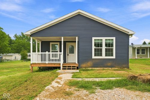 425 Dream Way, Cloverdale, IN, 46120-8869 | Card Image