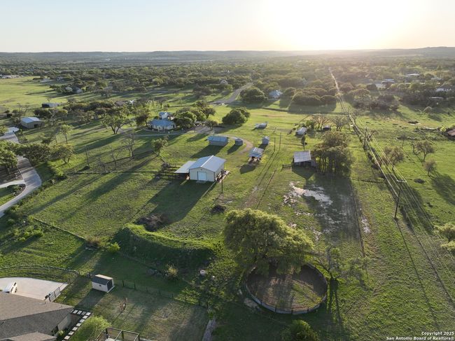 70 Cleo Ln, House other with 4 bedrooms, 4 bathrooms and null parking in Boerne TX | Image 84