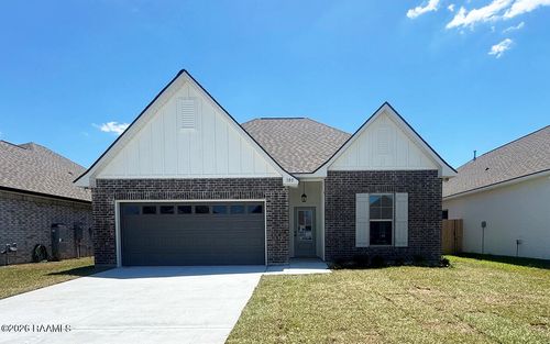 105 Lotus St, Broussard, LA, 70518-7835 | Card Image