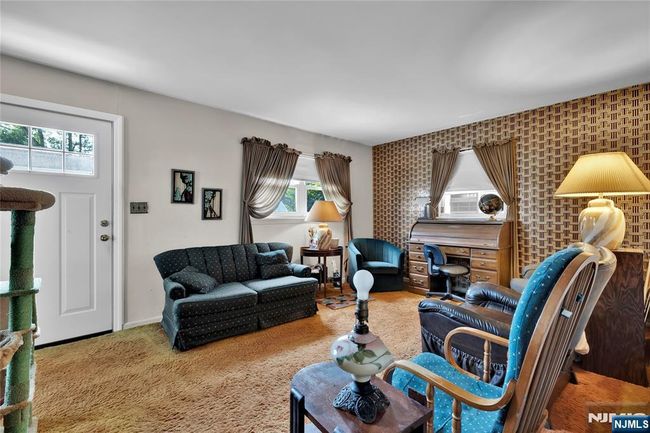 207 New York Ave, House other with 4 bedrooms, 1 bathrooms and null parking in Bergenfield NJ | Image 8