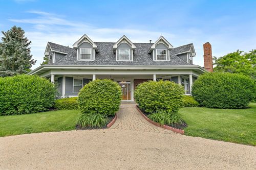 10731 Somonauk Rd, Hinckley, IL, 60520-6162 | Card Image