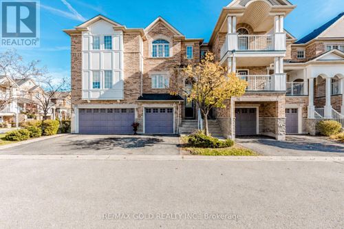 73-601 Shoreline Drive, Mississauga (Cooksville), ON, L5B4K8 | Card Image