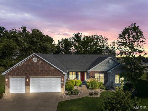 702 Balcarra Dr, Dardenne Prairie, MO, 63368-6791 | Card Image