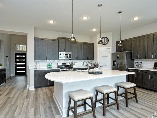 So many cabinets! | Image 6