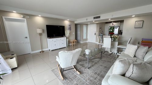 apt-805-13499 Biscayne Blvd, North Miami, FL, 33181-2027 | Card Image