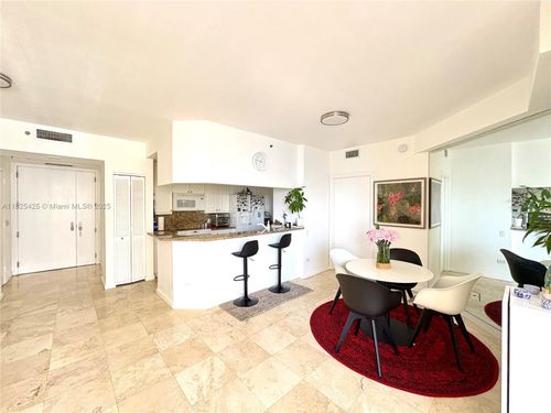 apt-1103-808 Brickell Key Dr, Miami, FL, 33131-2686 | Card Image