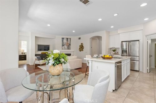 152 Treehouse, Irvine, CA, 92603-0691 | Card Image
