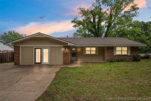 619 Elmwood Dr, Cleveland, OK, 74020-1016 | Card Image