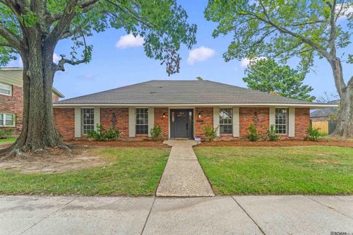 15035 Shenandoah Ave, Baton Rouge, LA, 70817-3046 | Card Image