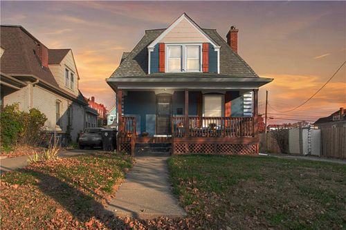 3419 Central St, Kansas City, MO, 64111-2001 | Card Image
