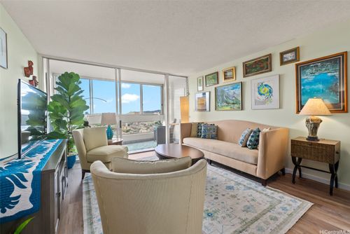 3205-1212 Punahou St, Honolulu, HI, 96826-1041 | Card Image