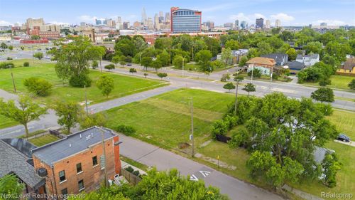 3541 Cochrane St, Detroit, MI, 48208-2844 | Card Image