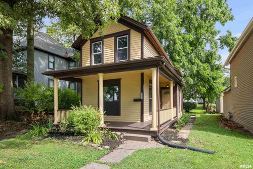 1114 E 15th St, Davenport, IA, 52803-4112 | Card Image