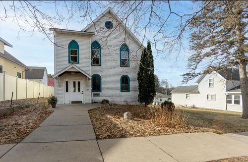 127 Pine St, Glenwood City, WI, 54013-8554 | Card Image