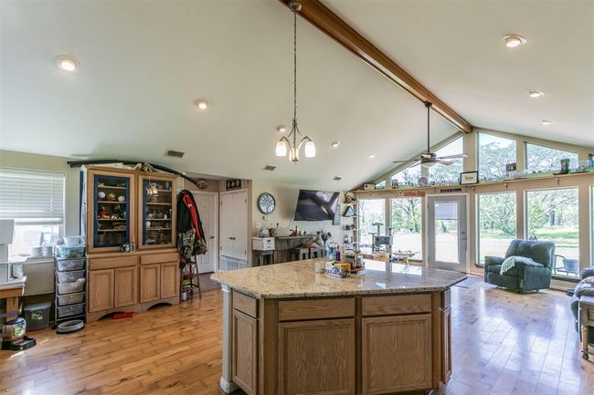 180 Fcr 797, Home with 6 bedrooms, 7 bathrooms and null parking in Donie TX | Image 30