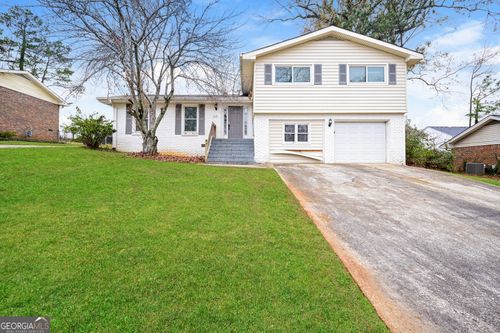 1645 Oak Forest Dr Se, Conyers, GA, 30013-1607 | Card Image