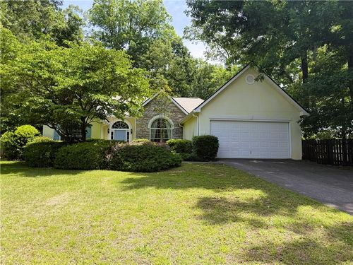 5623 Wandering Vine Ln Se, Mableton, GA, 30126-5638 | Card Image
