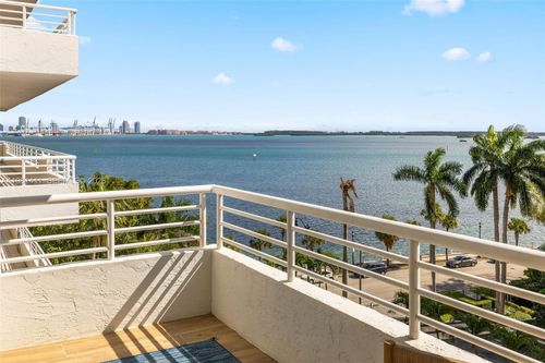 603-1402 Brickell Bay Dr, Miami, FL, 33131-3631 | Card Image