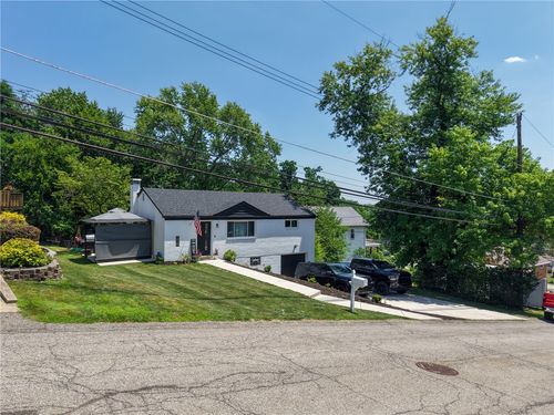 120 Elmwood Dr, Glenshaw, PA, 15116-1234 | Card Image