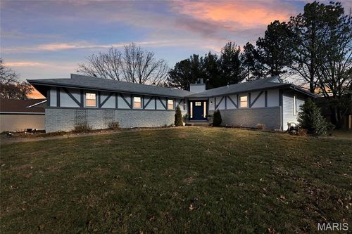 266 Savoy Dr, Lake St Louis, MO, 63367-1213 | Card Image