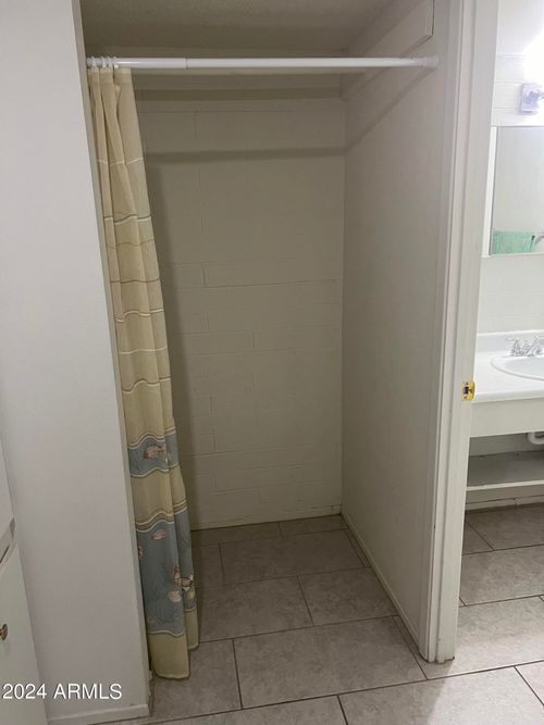 c103-2604 W Berridge Ln, Phoenix, AZ, 85017-2210 | Card Image